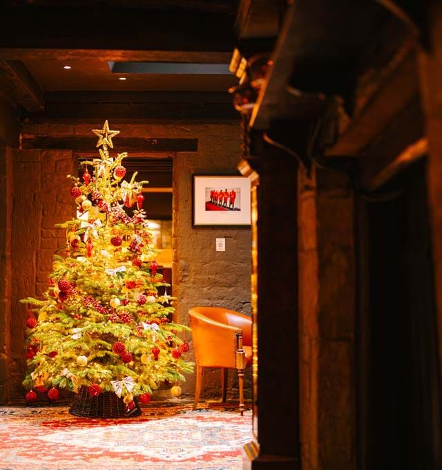 Christmas tree at the Lobby at The Lygon Arms