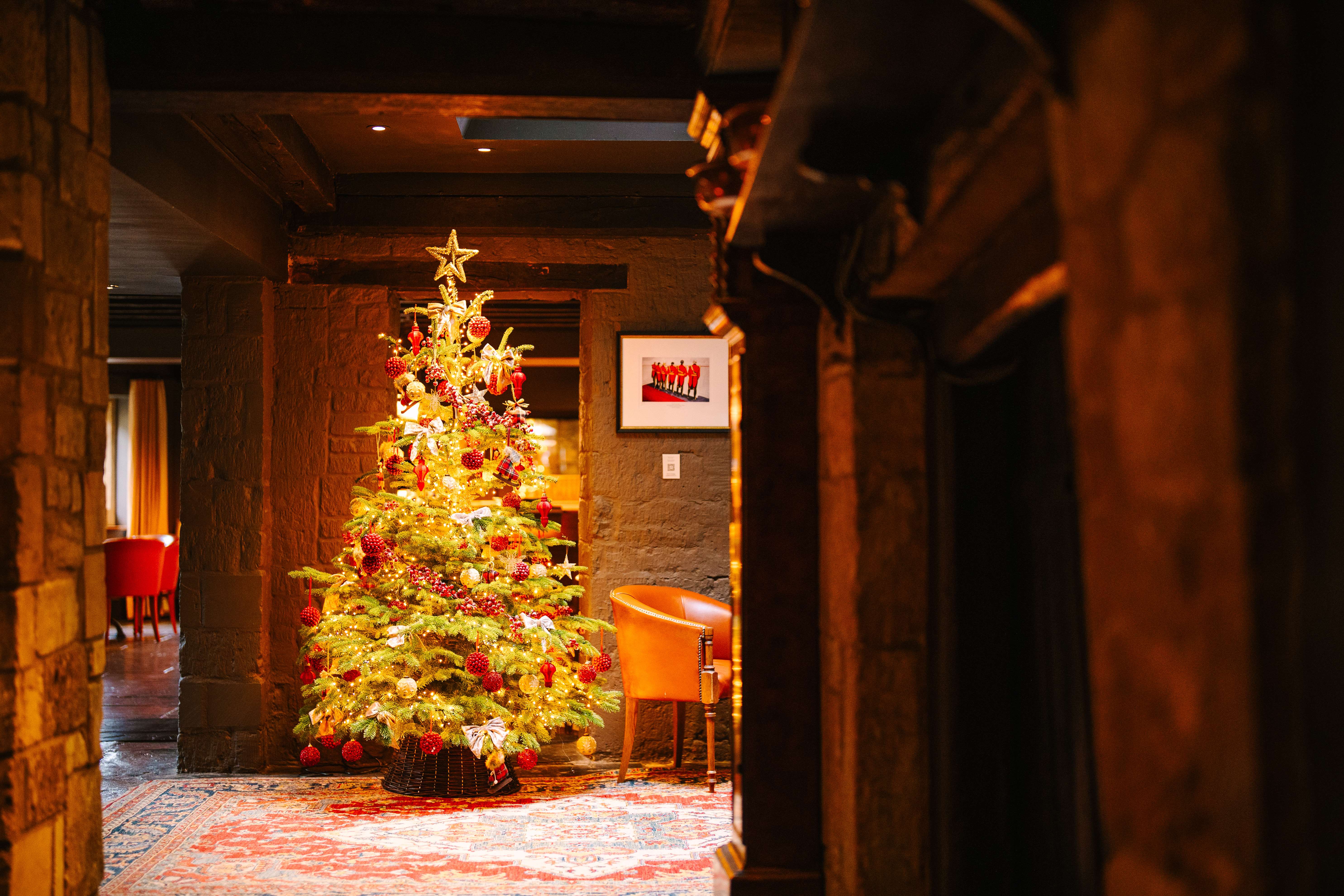 Christmas tree at the Lobby at The Lygon Arms