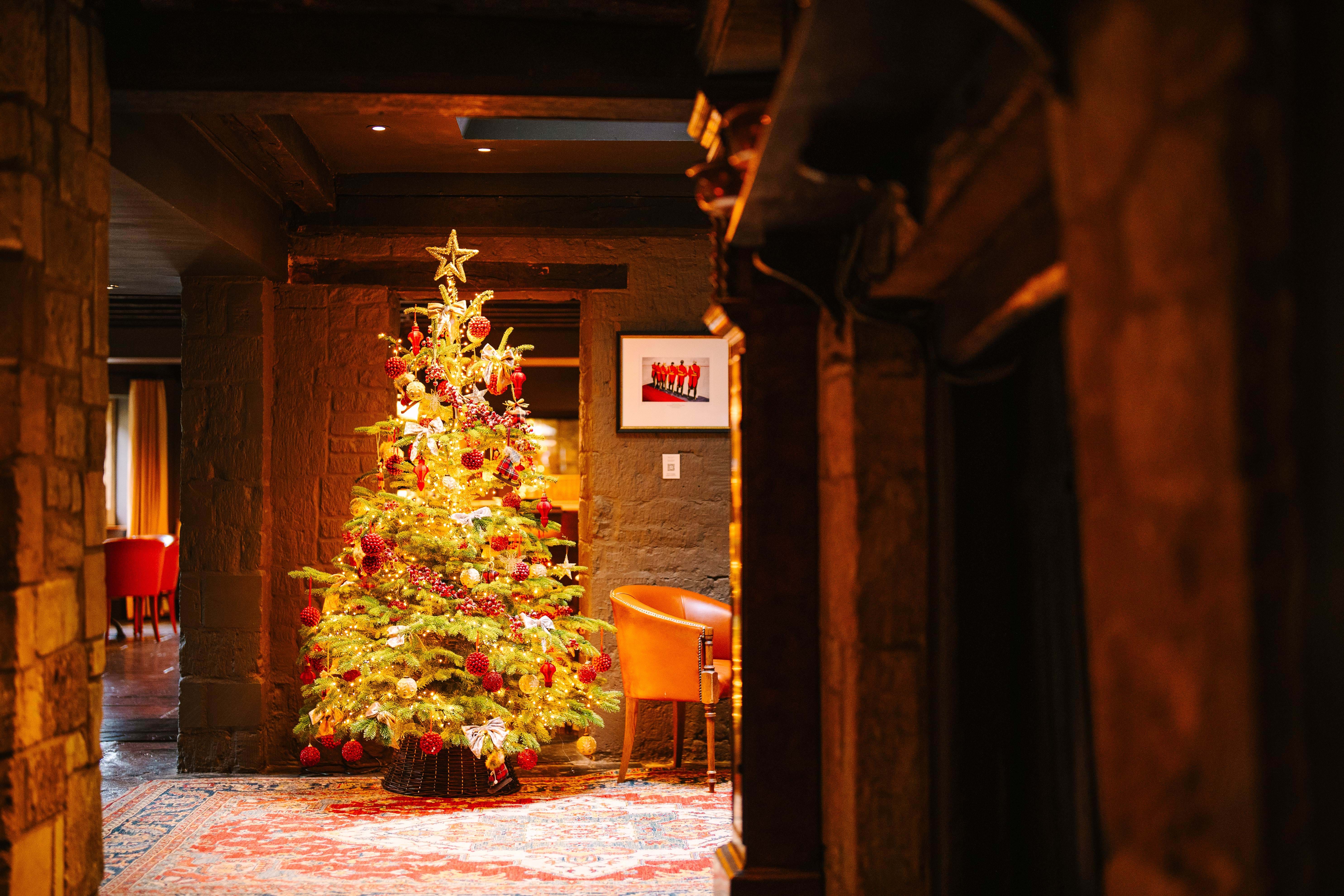 Christmas tree at the Lobby at The Lygon Arms
