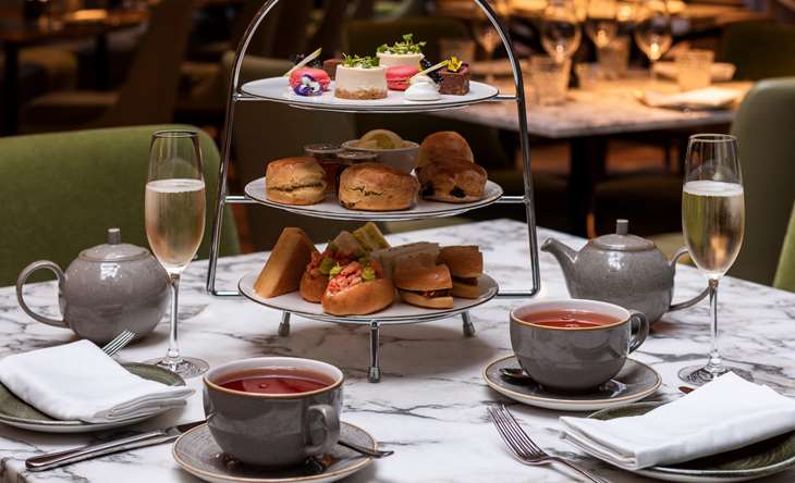 Afernoon tea at Han's Bar & Grill