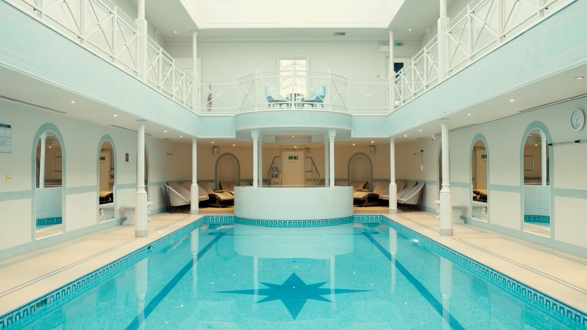 Indoor swimming pool 